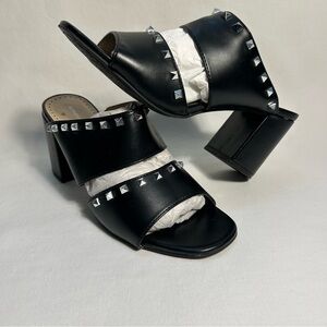 Adrienne Vittadini “Anisette” Sandals, W-9